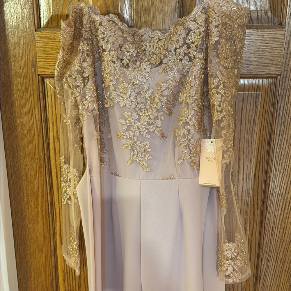 Cream and Gold Long Sleeve jumpsuit with Sweetheart Neckline - Picture 4 of 7